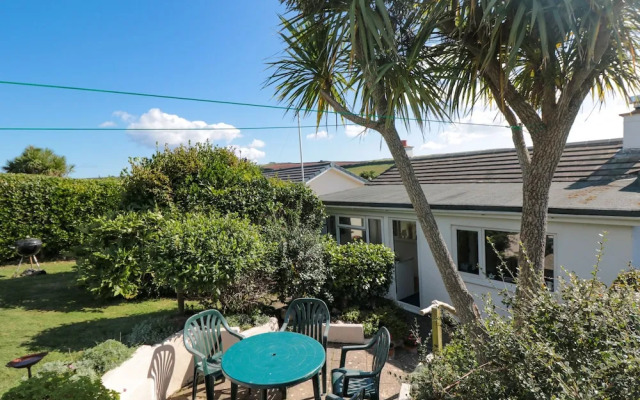 33 Weymouth Park