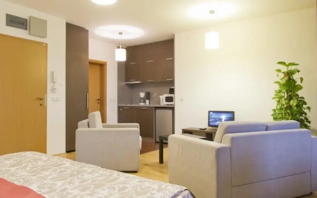 Academica Aparthotel