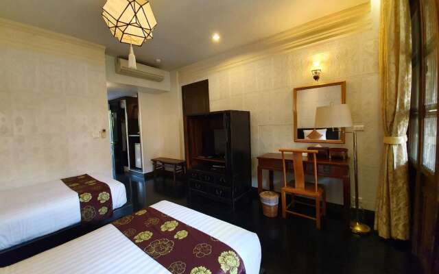Tharaburi Resort Sukhothai