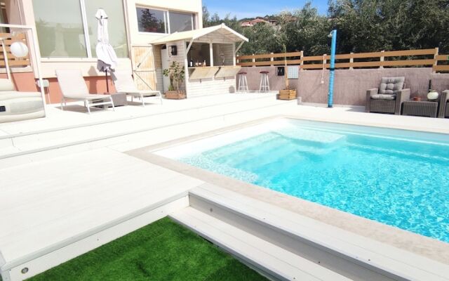 Modular Bungalows With Heated Pool Artemis Greece