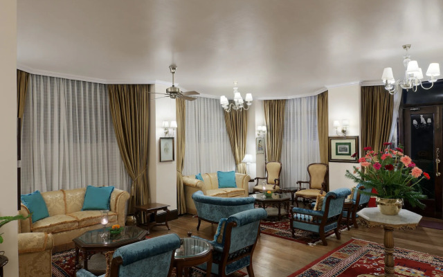 The Elgin Silver Oaks, Kalimpong