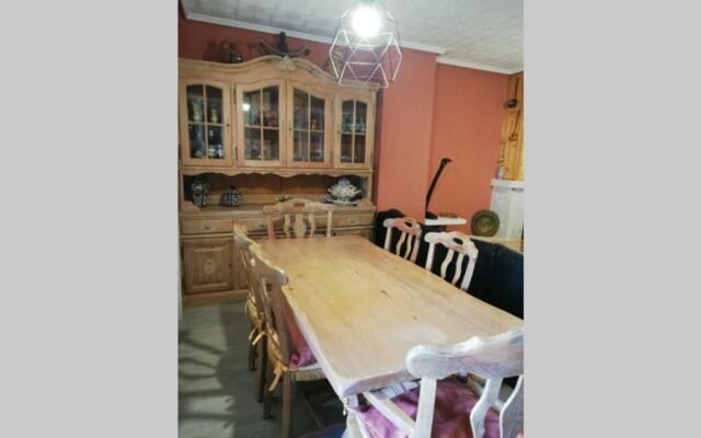 Casa con terraza/Confortable house with terrace