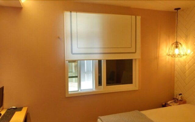 K2 motel