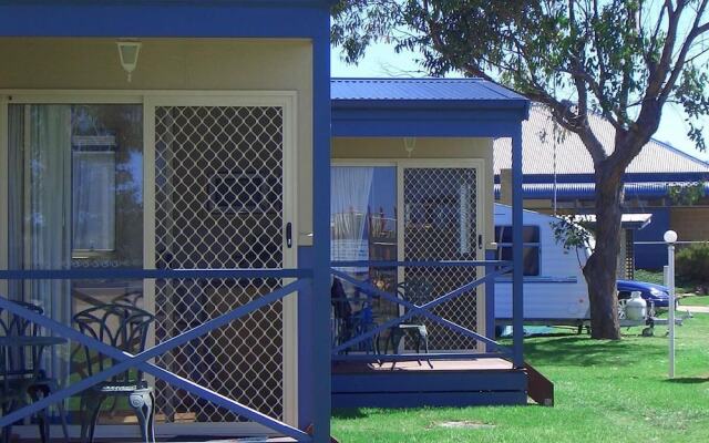 Waters Edge Holiday Park