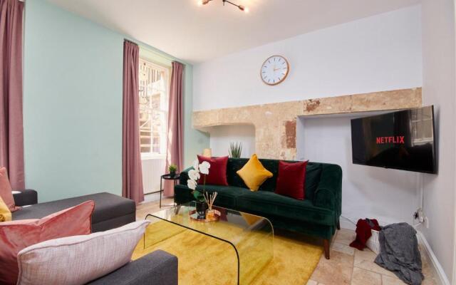 Wonderful Apartment in Bath wGarden - Sleeps 8