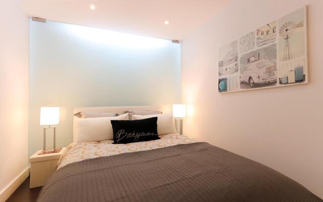 Marques Design II by Homing