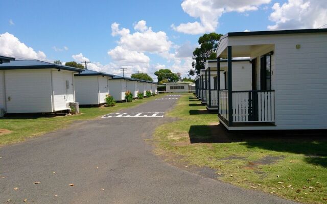 Cypress Pines Studio Villas