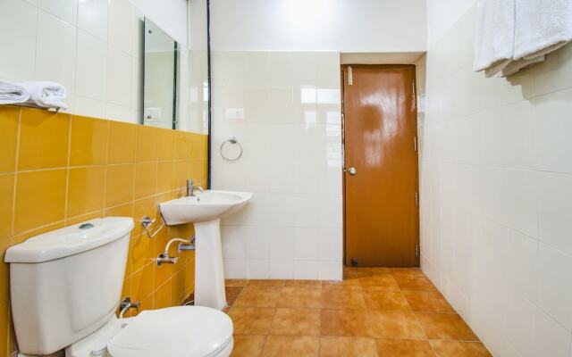 Kumar's White House Hotel