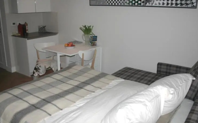 Modern Studio in a Central Location