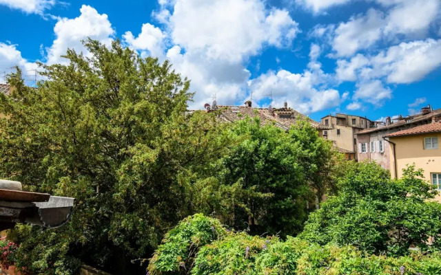 Garden Vista Apartment