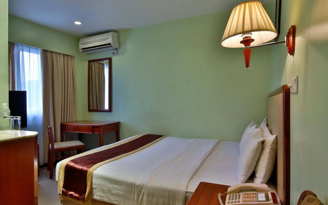 OYO 597 Winner Hotel