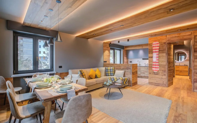 Simona Luxury Apartment few steps from sk