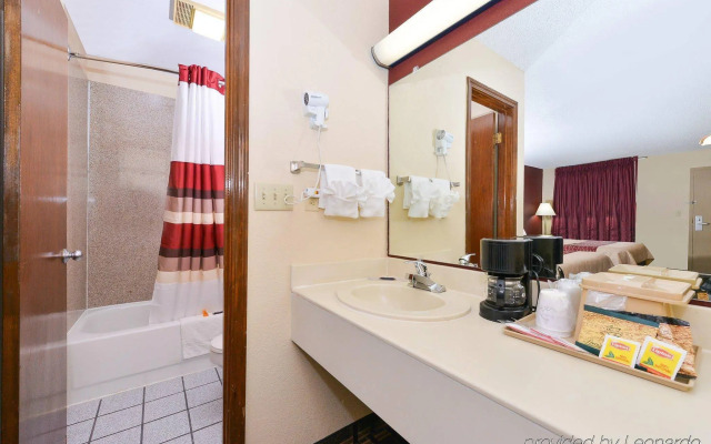 Red Roof Inn Cartersville–Emerson/LakePoint North