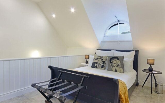 Alphens Edge Boutique Retreat