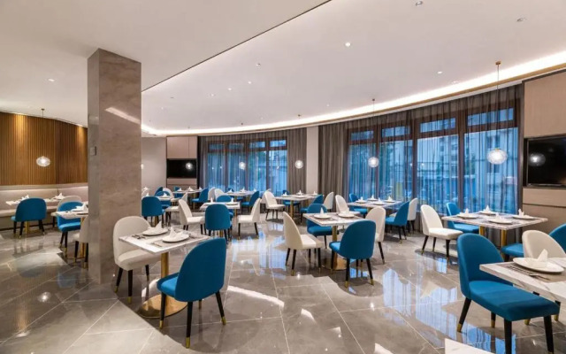 Crystal Orange Shanghai Safari Park