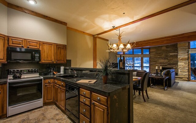 Powder Run 2 Bedroom Condo by All Seasons Resort Lodging