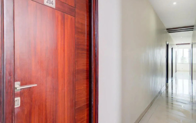 Oyo Hotel M