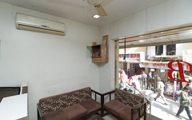 Bombay Hotel by OYO Rooms