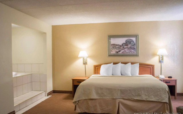 Econo Lodge Wickliffe - Cleveland East