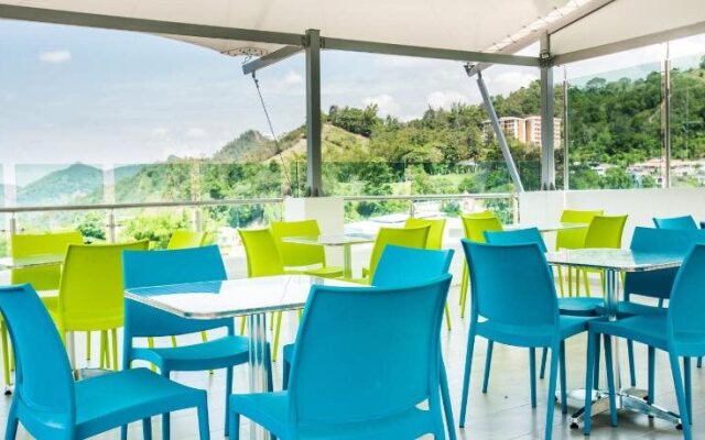 Hotel Natural De La Vega