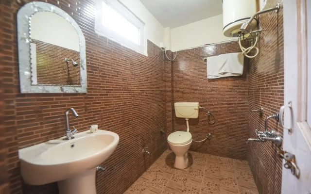 OYO 12411 Woodside Guest House