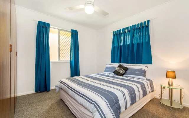 Pet Friendly Cutie - Bonham St, Bongaree