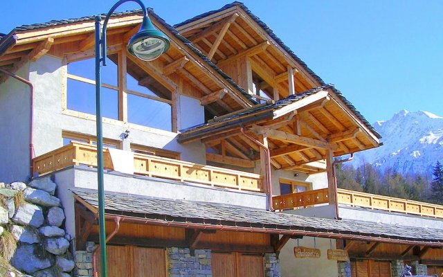 New And Modern Chalet Just 350 M From The Ski Lifts