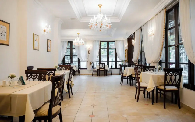 Hotel Royal Plaza
