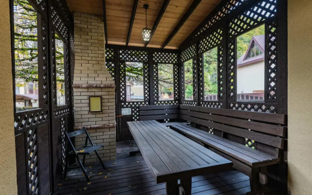 Chalet by Provence