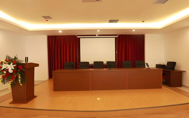 GreenTree Inn Anyang Neihuang County Zaoxiang Avenue