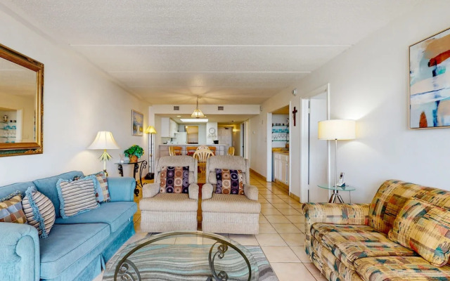 Suntide III Condominiums