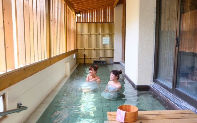 Ooedo Onsen Monogatari Hotel Shinko