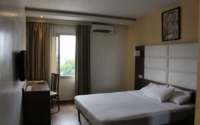 Lewat Hotel