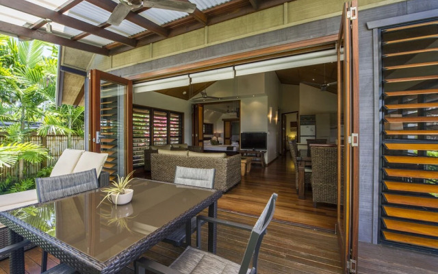 Pure Magnetic Villa 1