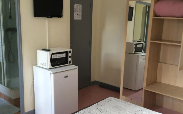 Отель Au Royal Mad