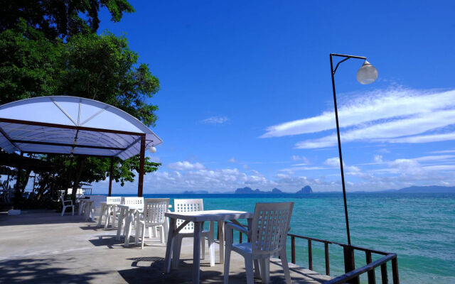 Koh Ngai Cliff Beach Resort