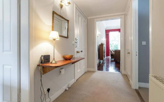 JOIVY Doune Terrace Apartment: Edinburgh New Town Prime Location