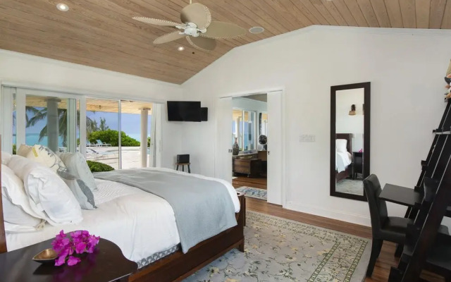 Neptune Cove 5 Bedroom Home