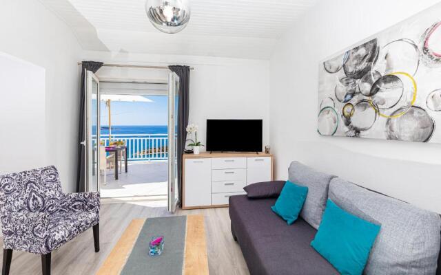 Apartment 24