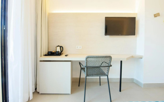 Hotel Playa Mondrago