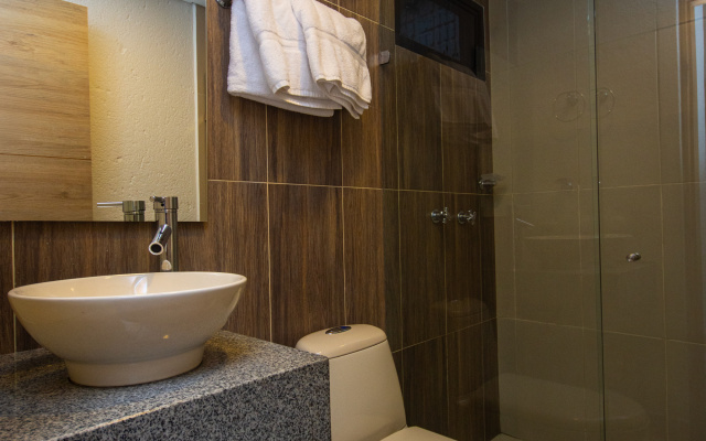 Novus Laureles