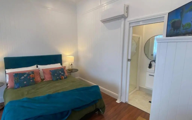 Urban Getaway Ipswich Central – Guest Rooms – Ipswich