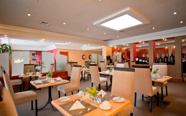 Protea Hotel by Marriott Windhoek Furstenhof
