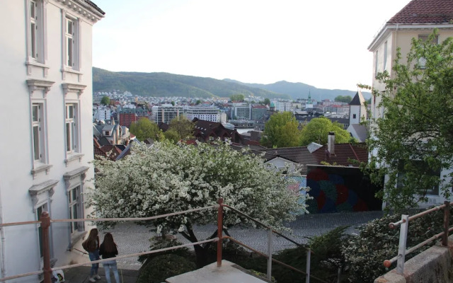 Center Villa