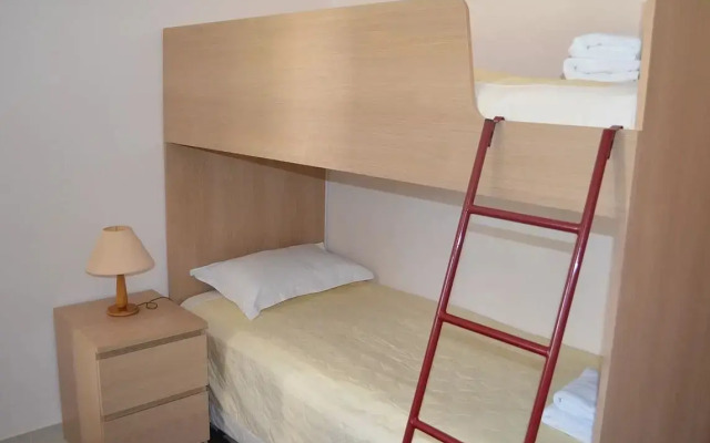 Chrissa Camping Rooms & Bungalows