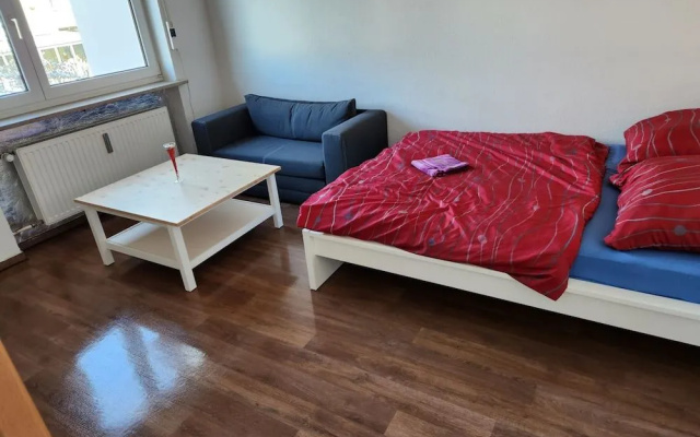 Einfache 1-Zimmer Wohnung für max 4