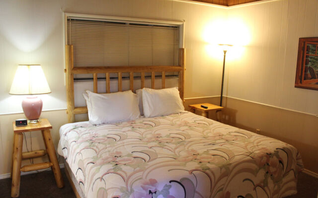 Rodeway Inn & Suites Fireside Lodge