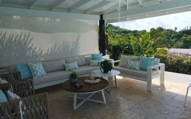 Magnificent Villa With Ocean View in Puerto Bahia