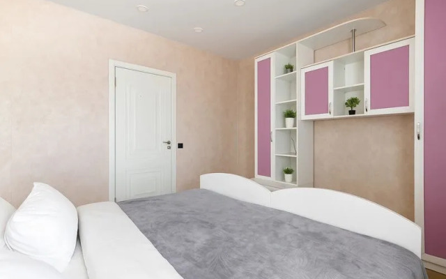 РусХаус на пр-те Альберта Камалеева, д. 32Б