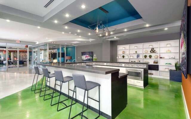 Sleek 2br/2ba Apt in Downtown Phoenix